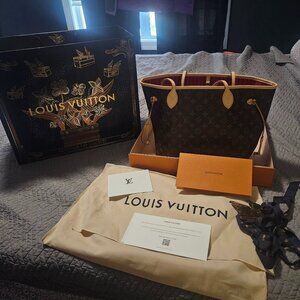 Louis Vuitton Neverfull MM reversible in Cherry
